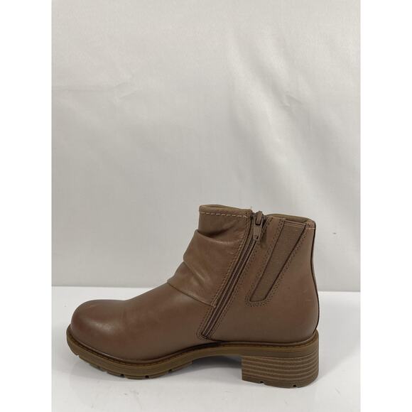 Clarks Boots Womens Size 8W Brown Leather Hearth Sofia Ankle Zip Booties Comfort - Picture 6 of 15